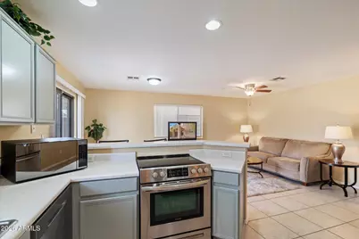 15647 N 29th Way, Phoenix, AZ 85032 - Photo 11