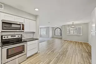 817 E Cheryl Dr, Phoenix, AZ 85020 - Photo 15