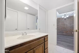 4430 E Hubbell St, Phoenix, AZ 85008 - Photo 21