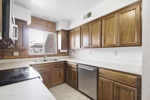 4430 E Hubbell St, Phoenix, AZ 85008 - Photo 9