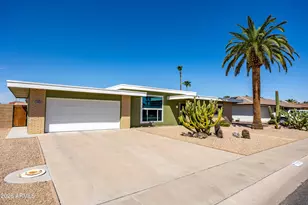 11035 W Oak Ridge Dr, Sun City, AZ 85351 - Photo 3