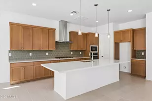 3715 E Melody Dr, Phoenix, AZ 85042 - Photo 5
