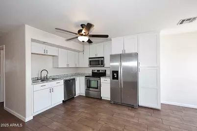 532 W 9th Street #Apt 201, Mesa, AZ 85201 - Photo 9