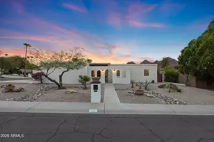 8423 N 16th Pl, Phoenix, AZ 85020 - Photo 1