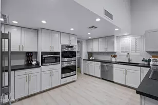 8423 N 16th Pl, Phoenix, AZ 85020 - Photo 19