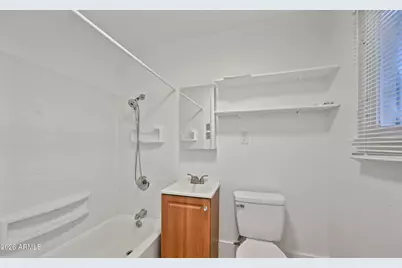 2102 W Adams Street, Phoenix, AZ 85009 - Photo 15