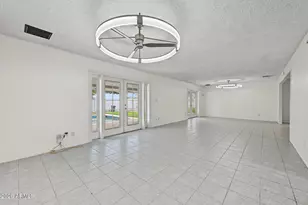 1537 E Bishop Dr, Tempe, AZ 85282 - Photo 5