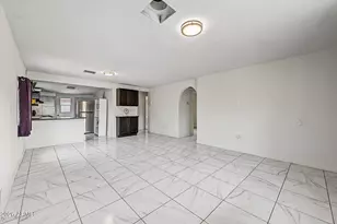 2418 E Mobile Ln, Phoenix, AZ 85040 - Photo 7