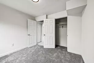 2418 E Mobile Ln, Phoenix, AZ 85040 - Photo 17