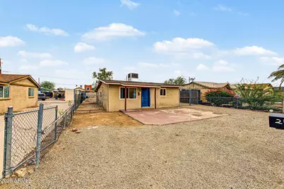 2418 E Mobile Lane, Phoenix, AZ 85040 - Photo 3