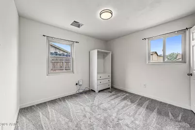 2418 E Mobile Lane, Phoenix, AZ 85040 - Photo 19