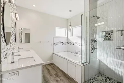 8522 E Vernon Avenue, Scottsdale, AZ 85257 - Photo 5