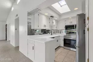1370 N Tamarisk Dr, Chandler, AZ 85224 - Photo 11
