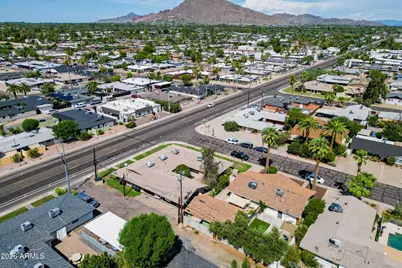 6801 E Earll Drive, Scottsdale, AZ 85251 - Photo 17