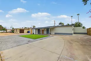 7727 W Weldon Ave, Phoenix, AZ 85033 - Photo 3
