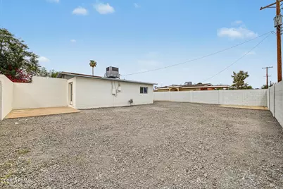 7727 W Weldon Avenue, Phoenix, AZ 85033 - Photo 23