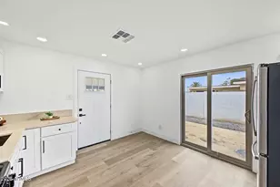 7727 W Weldon Ave, Phoenix, AZ 85033 - Photo 9