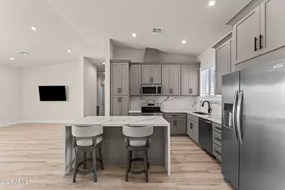 28917 N 201st Avenue, Wittmann, AZ 85361 - Photo 13