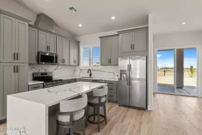 28917 N 201st Avenue, Wittmann, AZ 85361 - Photo 11