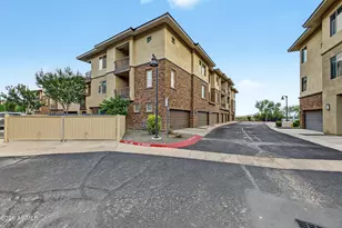17850 N 68th St, Phoenix, AZ 85054 - Photo 1