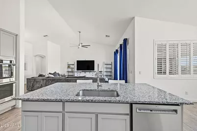 505 W Amherst Street, San Tan Valley, AZ 85143 - Photo 9