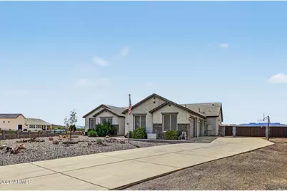 505 W Amherst Street, San Tan Valley, AZ 85143 - Photo 3