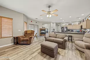 281 W Brooks St, Gilbert, AZ 85233 - Photo 11