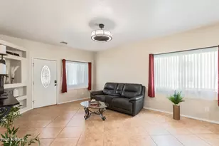 447 S Meadowood Ln, Sierra Vista, AZ 85635 - Photo 7
