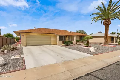 18406 N 96th Avenue, Sun City, AZ 85373 - Photo 7