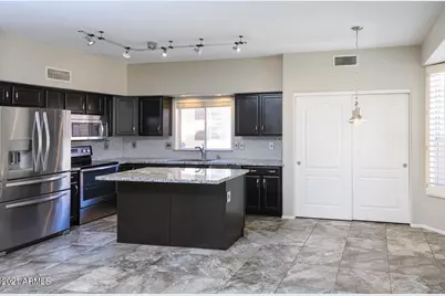 8710 E Pinchot Avenue, Scottsdale, AZ 85251 - Photo 5