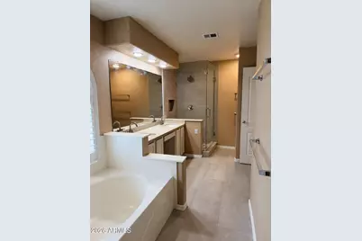 6652 W Rose Garden Lane, Glendale, AZ 85308 - Photo 17