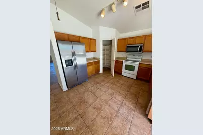 329 S 16th Street, Coolidge, AZ 85128 - Photo 3