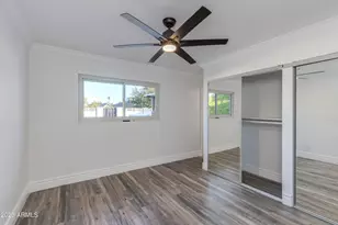 8719 E Rancho Vista Dr, Scottsdale, AZ 85251 - Photo 23