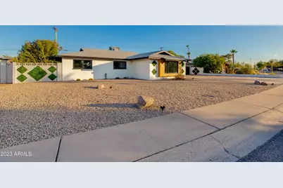 8719 E Rancho Vista Drive, Scottsdale, AZ 85251 - Photo 7