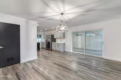 8719 E Rancho Vista Drive, Scottsdale, AZ 85251 - Photo 17