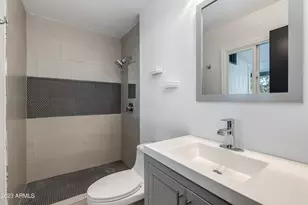 8719 E Rancho Vista Dr, Scottsdale, AZ 85251 - Photo 25