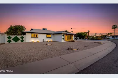 8719 E Rancho Vista Drive, Scottsdale, AZ 85251 - Photo 3