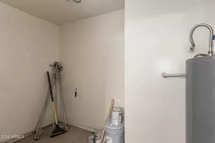 930 N Mesa Dr, Mesa, AZ 85201 - Photo 27