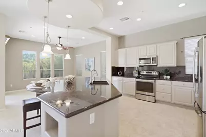 12395 W Rosewood Lane, Peoria, AZ 85383 - Photo 15