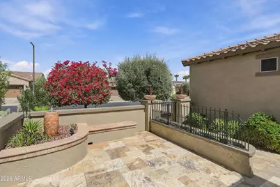 12395 W Rosewood Lane, Peoria, AZ 85383 - Photo 9