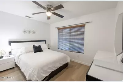 8626 W Willow Avenue, Peoria, AZ 85381 - Photo 9