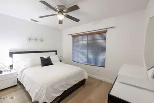 8626 W Willow Ave, Peoria, AZ 85381 - Photo 9