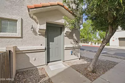 2909 E Dunbar Drive E, Phoenix, AZ 85042 - Photo 3