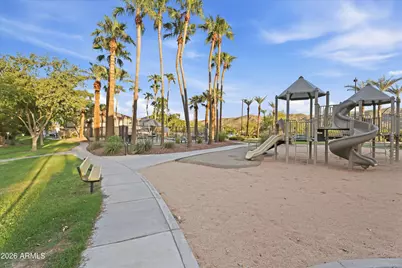 2909 E Dunbar Drive E, Phoenix, AZ 85042 - Photo 29