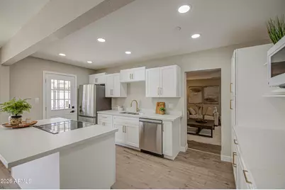 4750 N 39th Drive, Phoenix, AZ 85019 - Photo 5