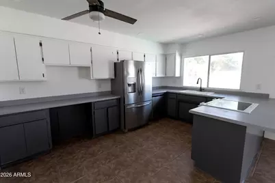 3154 W Lisbon Lane, Phoenix, AZ 85053 - Photo 5