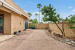 9083 E Winchcomb Dr, Scottsdale, AZ 85260 - Photo 27