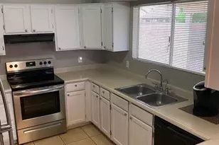 8415 W Corrine Dr, Peoria, AZ 85381 - Photo 5