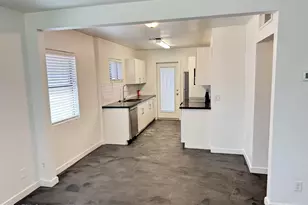 319 W Highland Ave, Phoenix, AZ 85013 - Photo 3