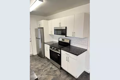 319 W Highland Avenue #Apt 3, Phoenix, AZ 85013 - Photo 5